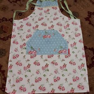 Cotton Apron cabbage rose pink white blue with pocket and FREE cookbook